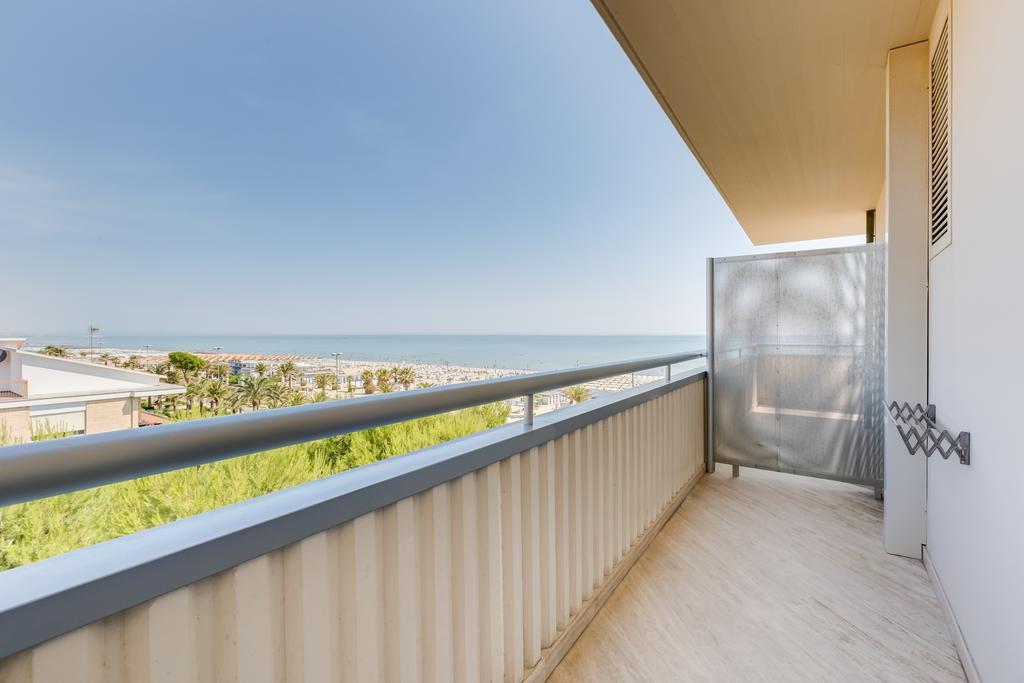 Hotel Europa Beach Village Джулианова Номер фото